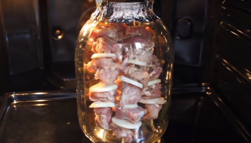 Шашлык из свинины в духовке: 6 рецептов приготовления без шампуров в домашних условиях | bta53hdh0jdg