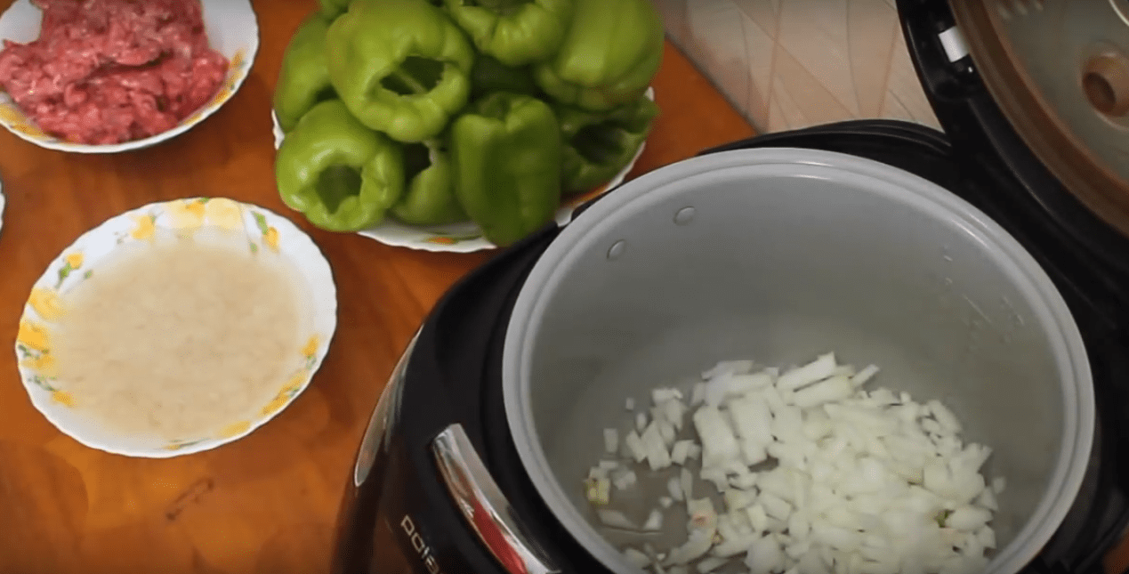 Перец фаршированный мясом и рисом: рецепты с фото в духовке, мультиварке и кастрюле | img 59da29ae71fd9