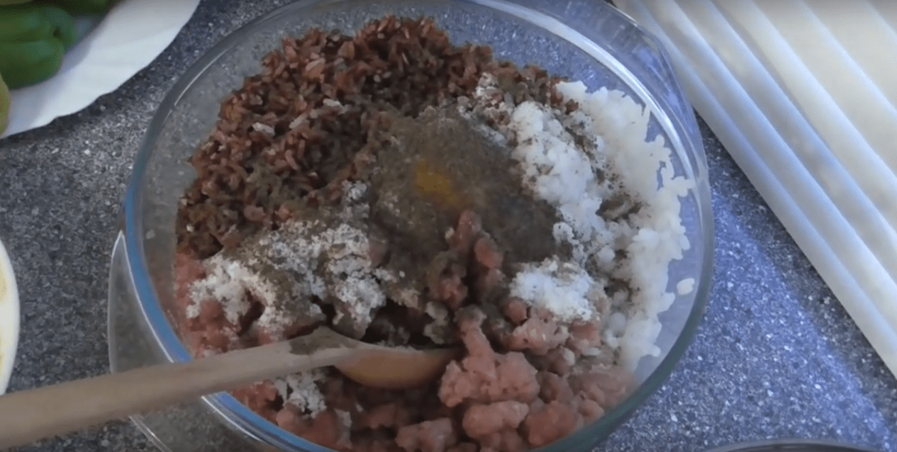 Перец фаршированный мясом и рисом: рецепты с фото в духовке, мультиварке и кастрюле | img 59da4ba03251a