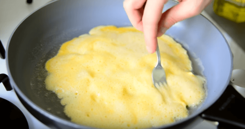 Омлет на сковороде: вкусные рецепты с молоком и без | img 5a11b63b1357e