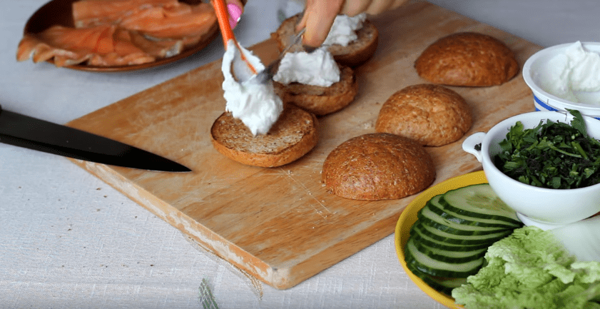 Бутерброды на праздничный стол с рыбой и икрой: очень вкусные и простые новогодние рецепты | img 5a34082f68d7a