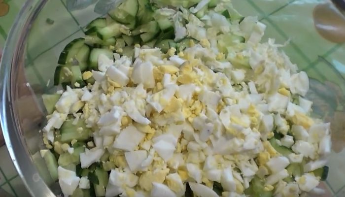 Рецепты праздничных салатов на скорую руку: простые салаты из недорогих продуктов | iioioibdfbfd e1541958903732