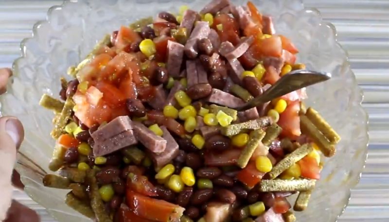 Рецепты праздничных салатов на скорую руку: простые салаты из недорогих продуктов | yyymmfhmg kjfhd