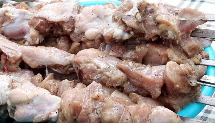 Как замариновать курицу для шашлыка быстро и вкусно | nynsnnrn64gxjj