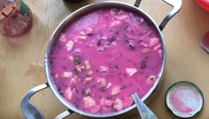 Свекольник холодный: 8 классических рецептов супа из свеклы (холодника) | ghsts35gfjfxj