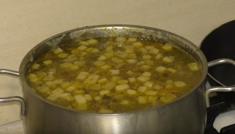 Гороховый суп: 6 классических рецептов с пошаговым описанием | stbbs3hgx