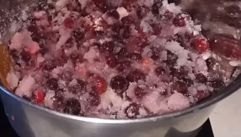 Варенье из вишни с косточками на зиму: 6 простых рецептов с целыми ягодами | strna364jgfxj