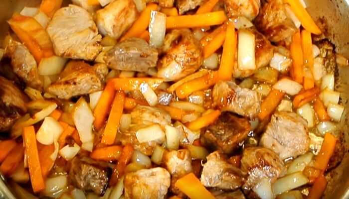 Рагу из кабачков с мясом: как приготовить рагу быстро и вкусно | nsyrn35nfgxg9h e1564851977635