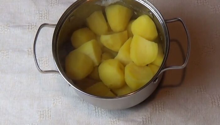 Котлеты из картофельного пюре - 6 рецептов пышных картофельных котлет | varim kartoshku e1571574362518