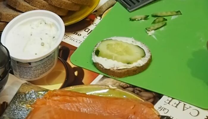 Бутерброды с красной рыбой на праздничный стол: простые и вкусные рецепты с красивым оформлением | myyr mxh6c hdd35 e1574594387360