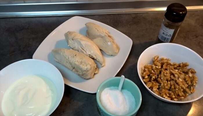 Салаты с грецким орехом: простые и очень вкусные рецепты орехового салата | synr46 ndy64nfgd e1574352277431