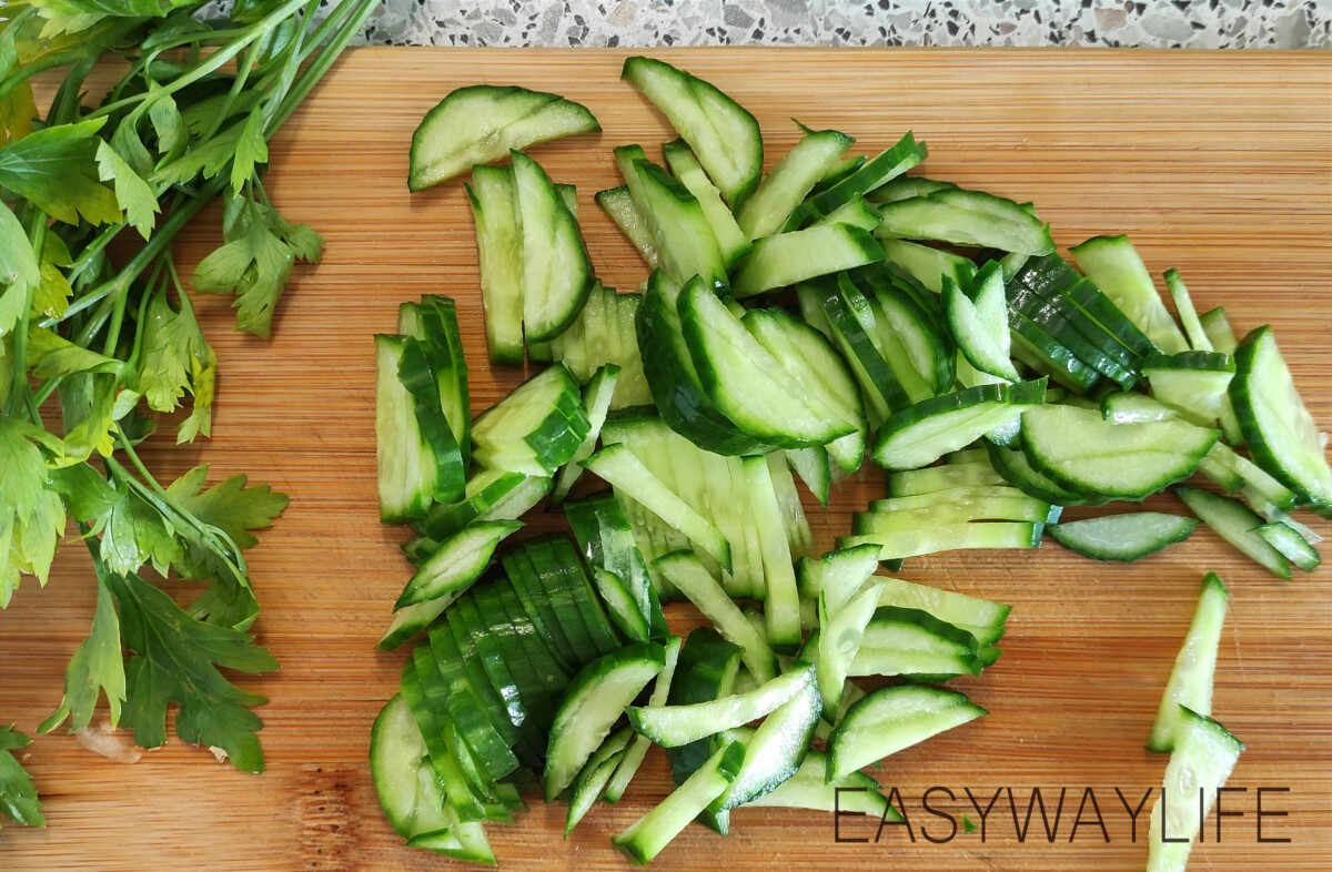 Нарезка овощей для салата рис 3
