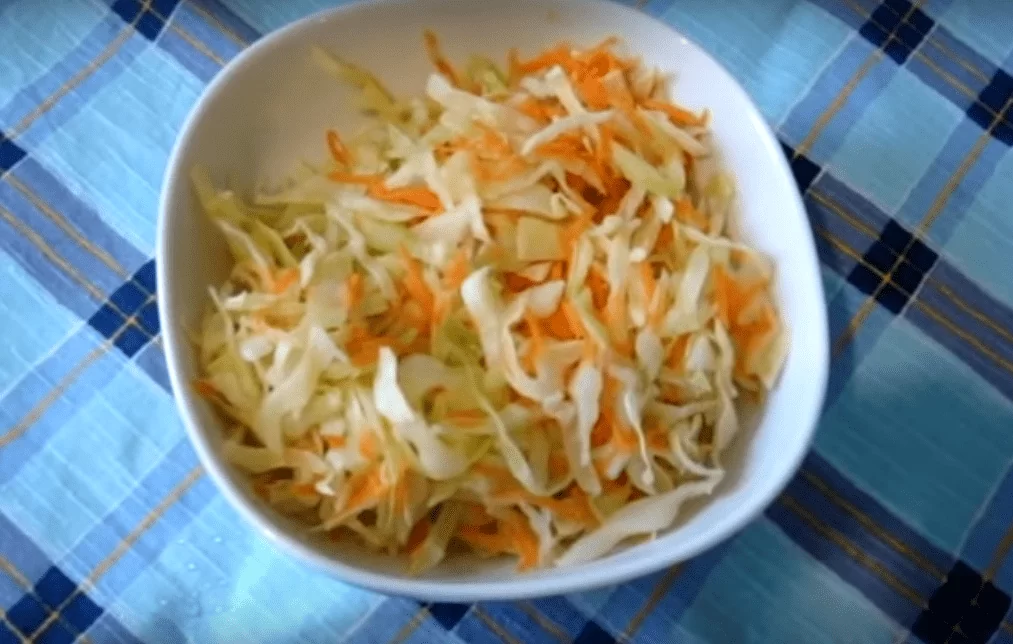 Салат из капусты: 8 очень простых и вкусных проверенных рецептов | img 59df8bd5eb037