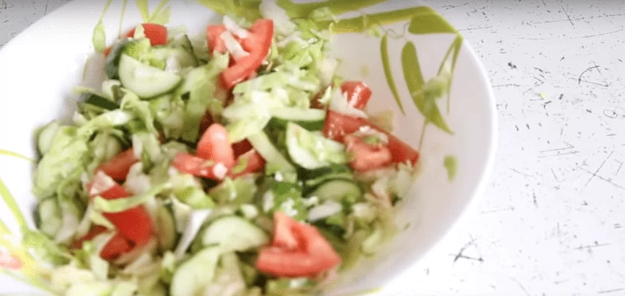 Салат из капусты: 8 очень простых и вкусных проверенных рецептов | img 59df95dbdcdf5