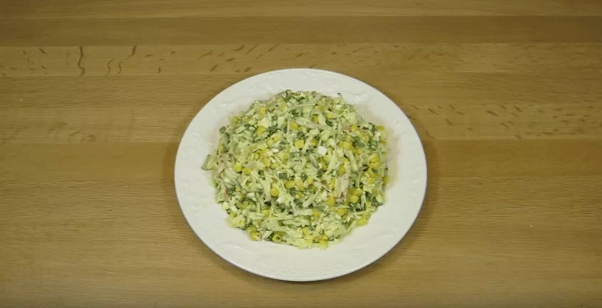 Салат с крабовыми палочками - очень вкусные и простые рецепты | img 5a069e0d2ab84