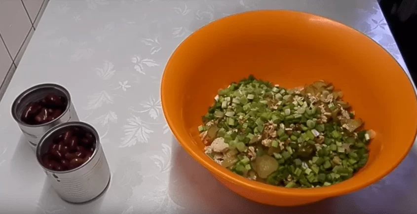 Салат из куриной грудки: 10 простых и вкусных рецептов на скорую руку | img 5a4cc7bd4d5d4