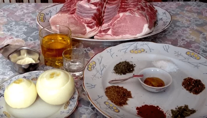 Маринад для шашлыка из свинины - 14 рецептов которые сделают мясо мягким и сочным | img 5addf8b458766