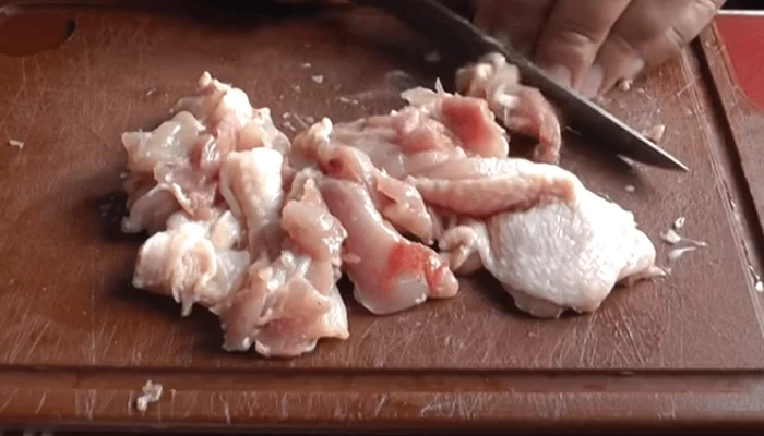 Куриные бедра на сковороде: как правильно и вкусно пожарить бедрышки | img 5aeda41156a2a