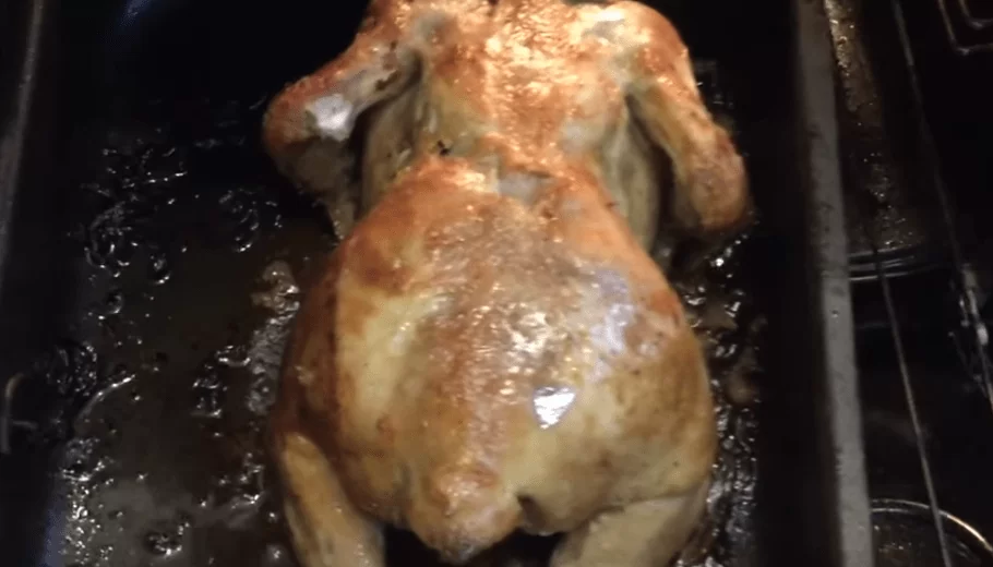 Курица в духовке - простые рецепты запекания птицы целиком | img 5af42c115dbc7