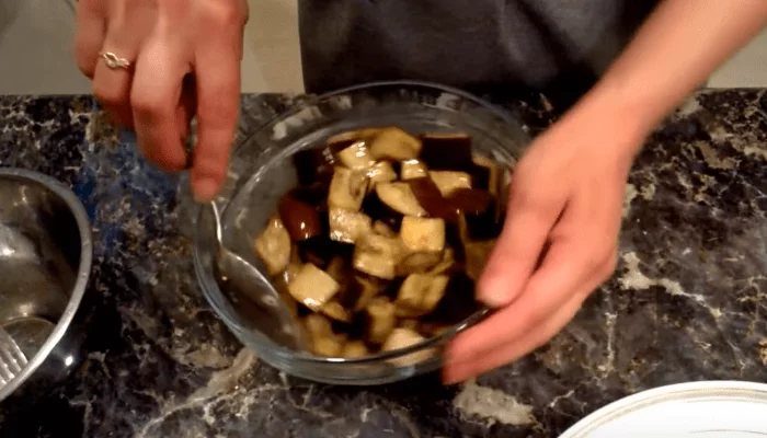 Как пожарить баклажаны на сковороде быстро и вкусно | img 5b1435f030a42