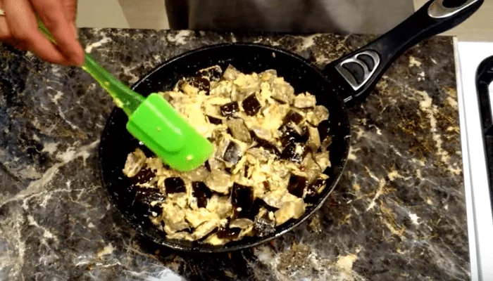 Как пожарить баклажаны на сковороде быстро и вкусно | img 5b14383d48cb7