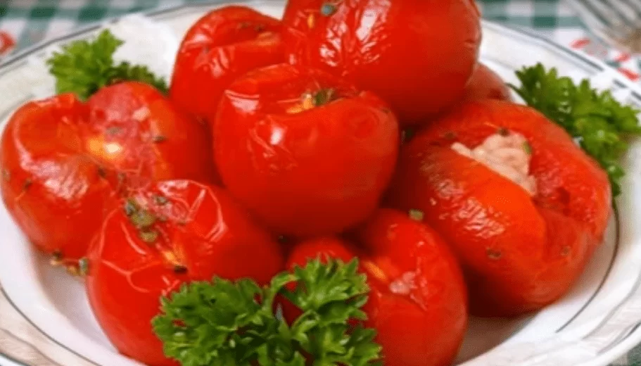 Помидоры в пакете: 6 вкусных и быстрых рецептов помидоров с чесноком и укропом | img 5b3916713a484