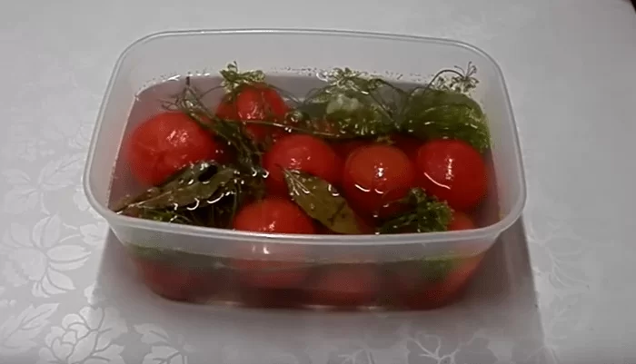Маринованные помидоры быстрого приготовления - 5 ну очень вкусных рецептов | img 5b41269e22b32
