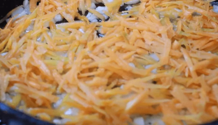 Тушеные кабачки с овощами - как тушить кабачки на сковороде и в кастрюле | img 5b4607f1efb06