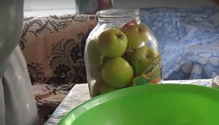 Моченые яблоки в банках - рецепты приготовления в домашних условиях | dafsadghjkl e1534433443611
