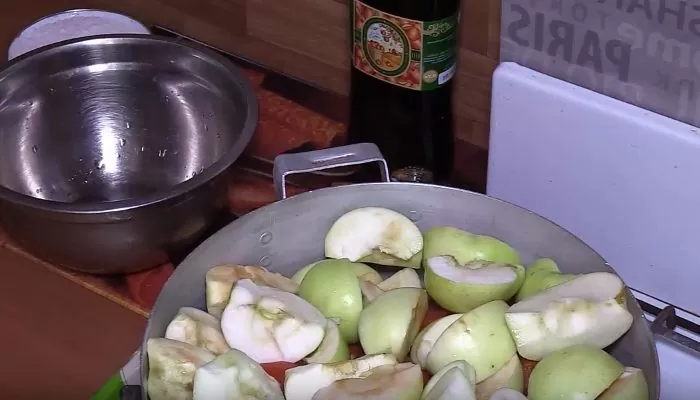 Кетчуп из помидоров с яблоками: простые рецепты на зиму | kfhdg 46 jfsfgh e1535296753495