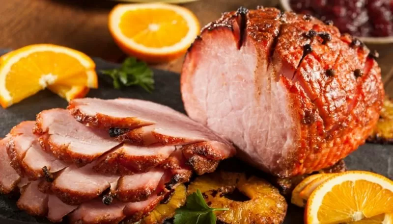 Свинина в духовке: рецепты сочного и мягкого мяса, запеченного в фольге | srntsrnsrn99hgmg e1543580630801