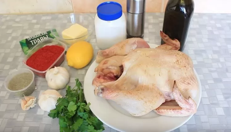 Курица в духовке запеченная целиком: 10 рецептов запекания курицы с хрустящей корочкой | nrsyn46 dn3 e1576064211972