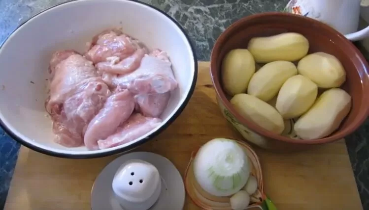 Курица с картошкой в духовке - 8 самых вкусных рецептов запекания | smysmr64 xng46 mn e1576255042568