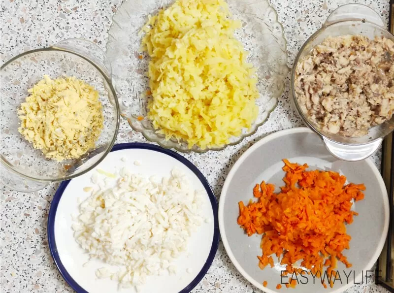 Нарезка овощей и рыбы для салата мимоза рис 2