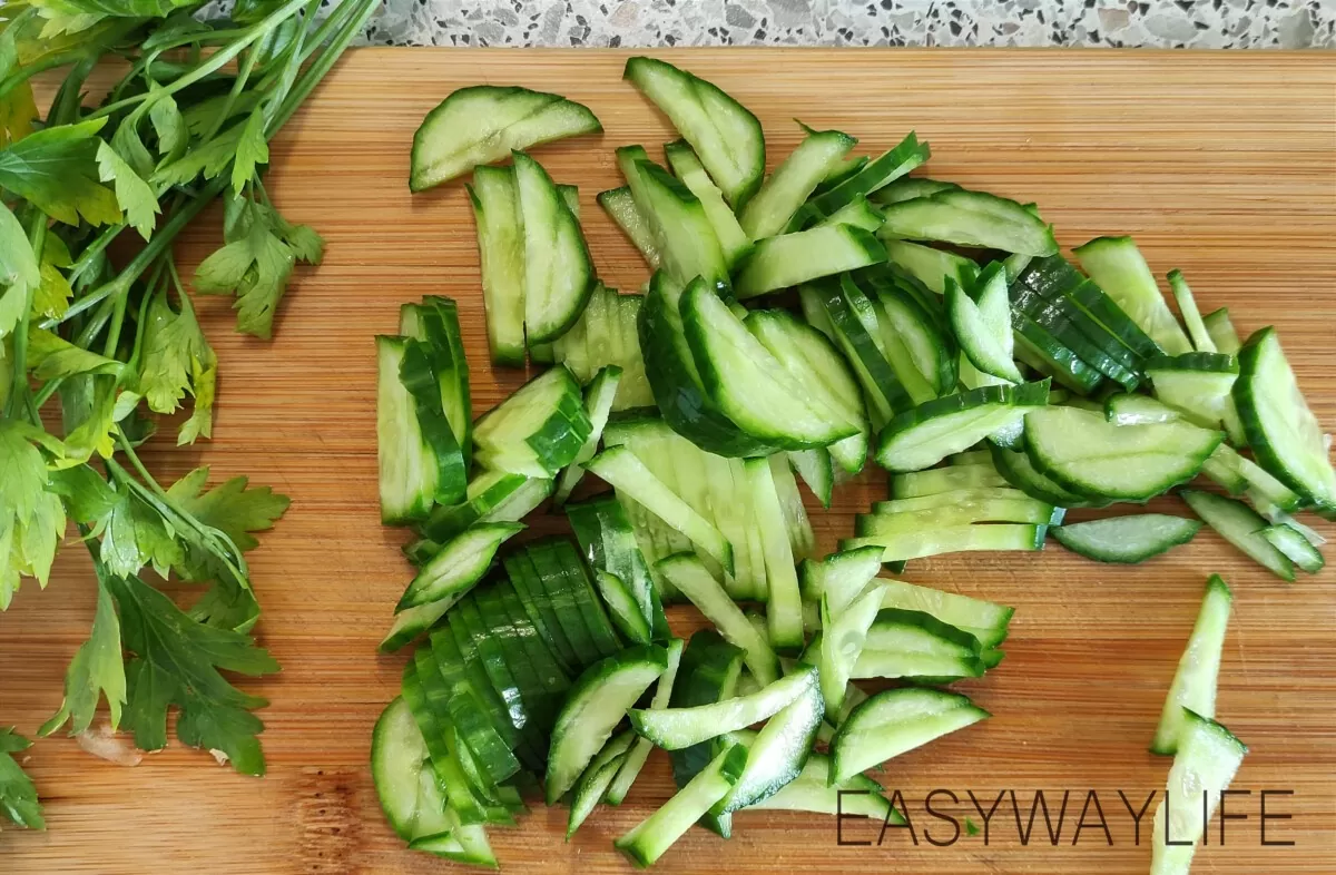 Нарезка овощей для салата рис 3