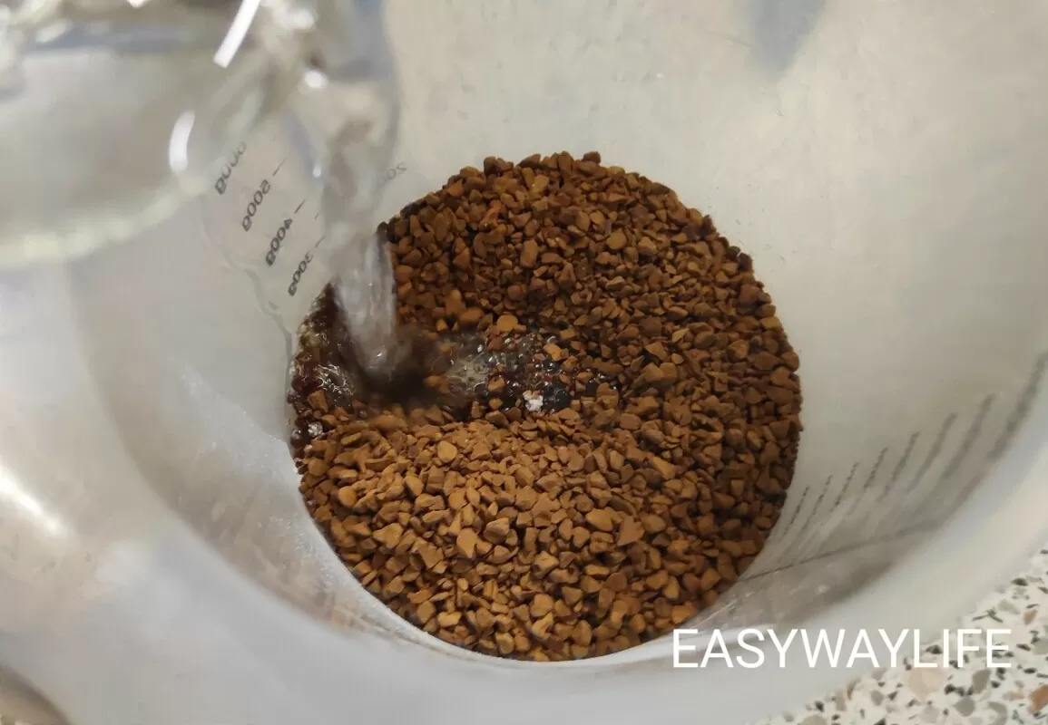 Смешивание основных продуктов для кофейного мусса рис 1
